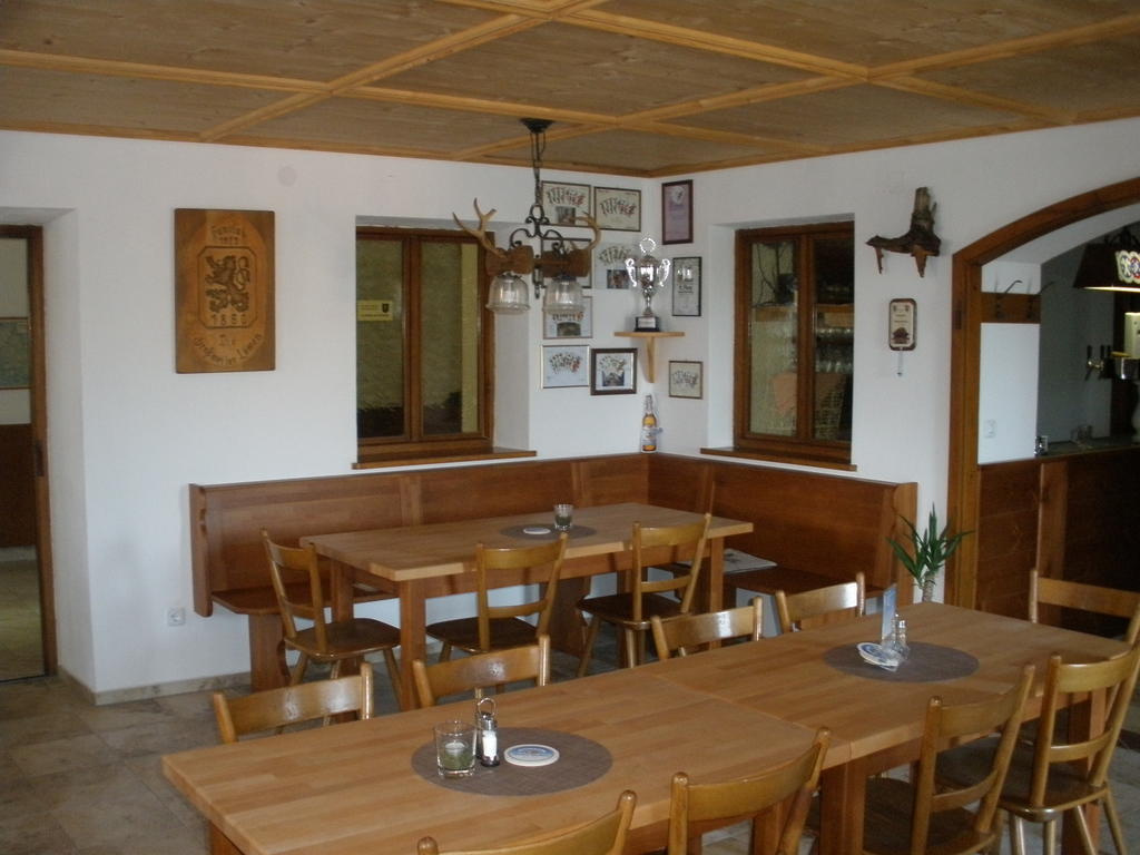 Alpengasthof Zur Loisach Hotel Grossweil Kültér fotó